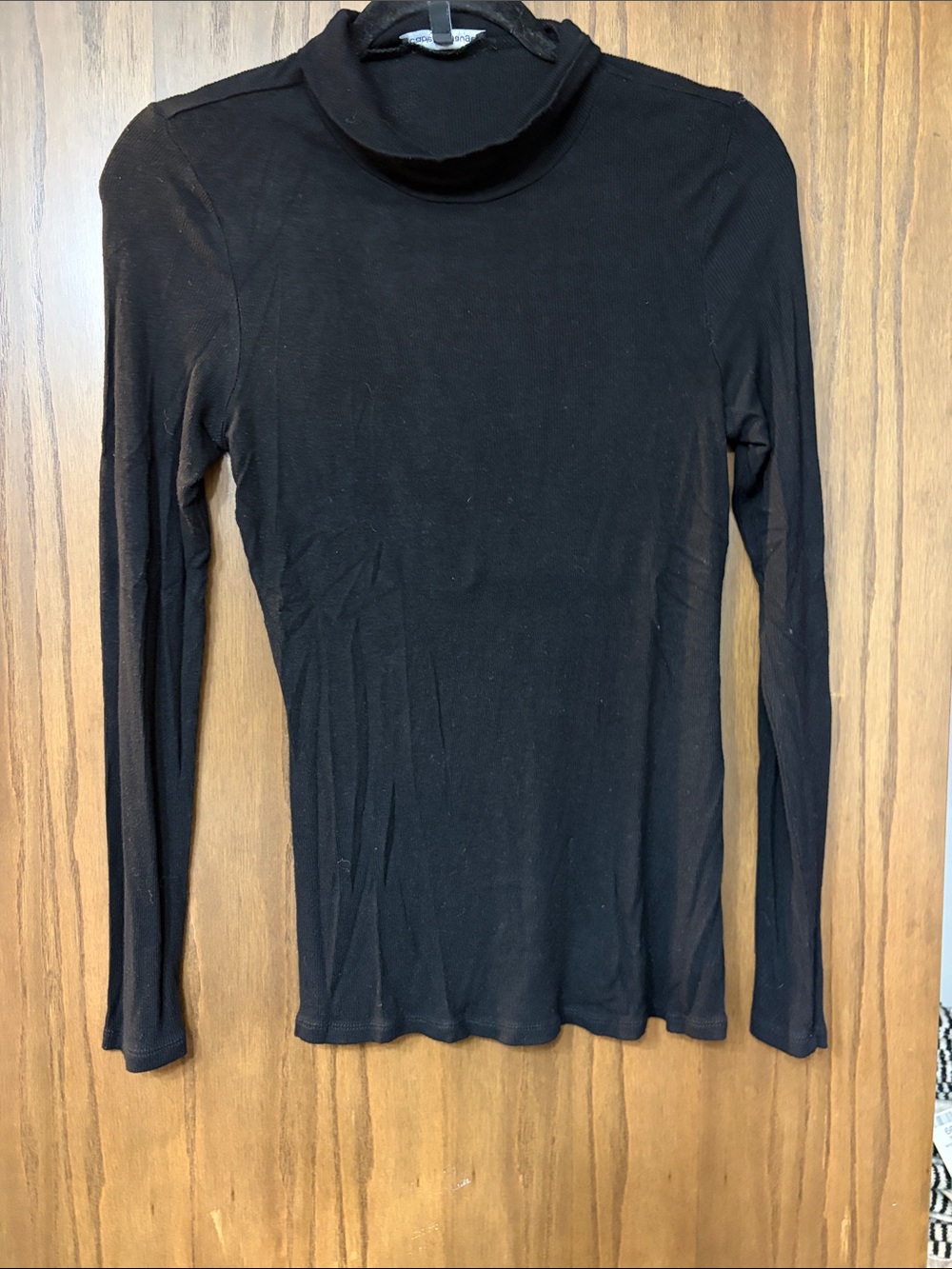 Cable & Gauge Black Long-Sleeve Turtleneck Tee
